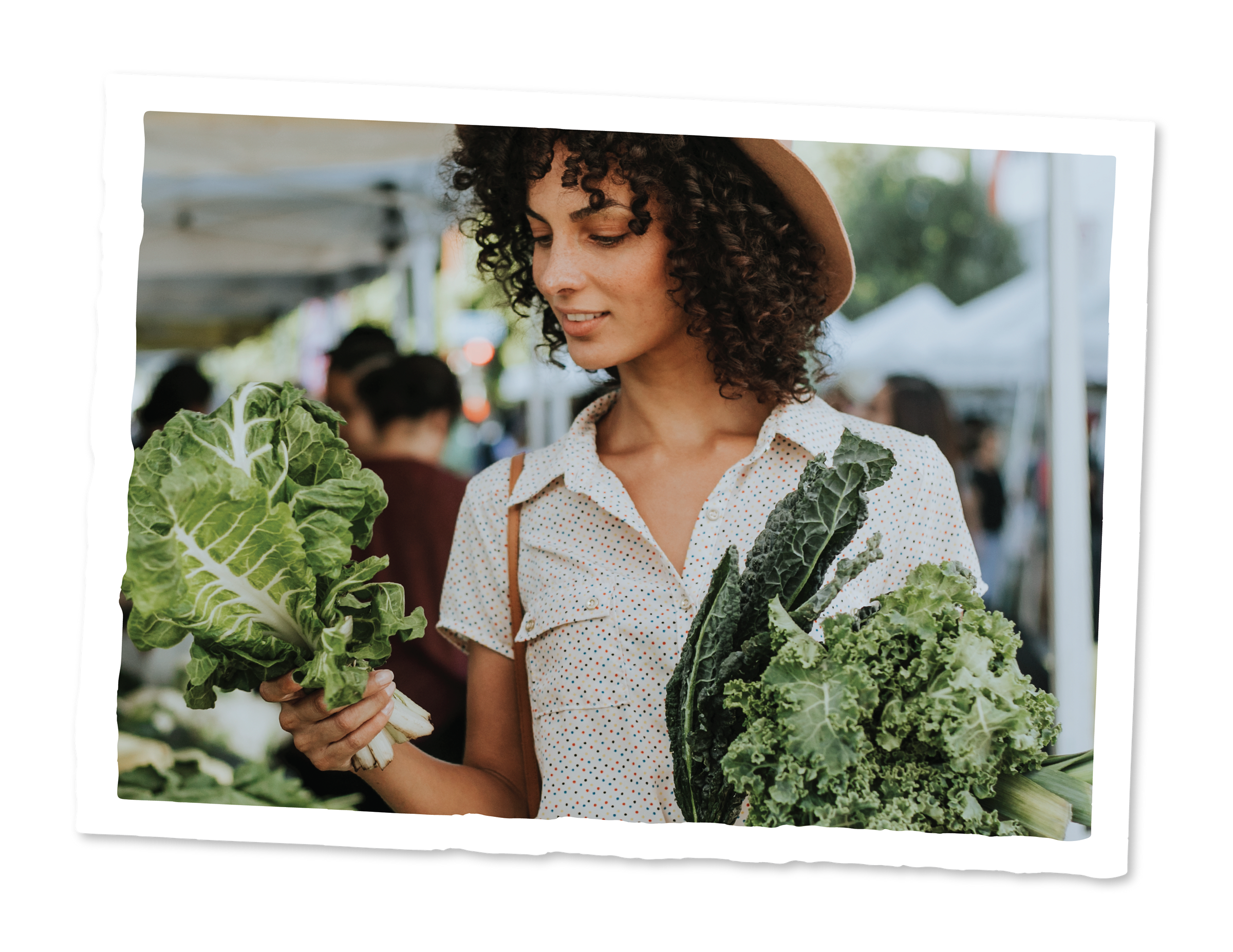 Images_LifestyleAmenities-08 A woman in a farmers market