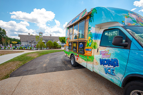 A kona ice van